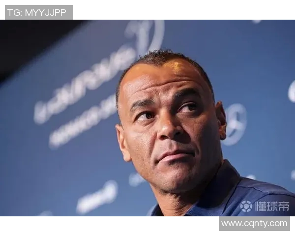 卡福与AC米兰的传奇故事以及NBA的精彩瞬间交织的体育盛宴