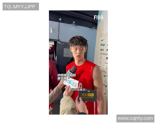 曾凡博封盖瞬间引发全场欢呼展现年轻球员的无限潜力与拼搏精神